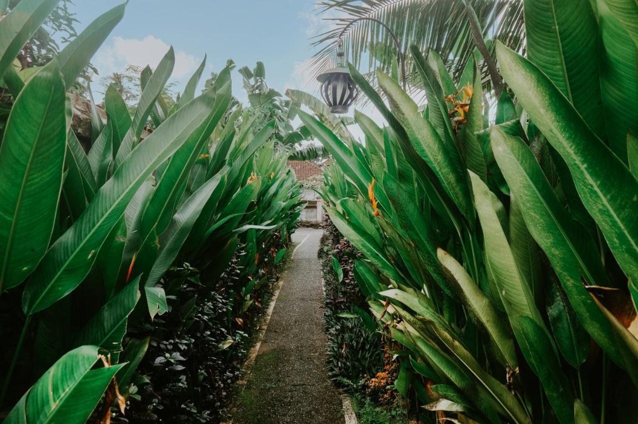 Anggira Villa Ubud Exterior photo